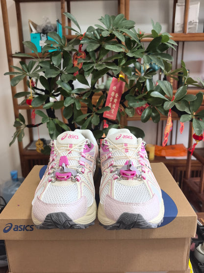 ASICS KL1 Sneakers in Pink and White
