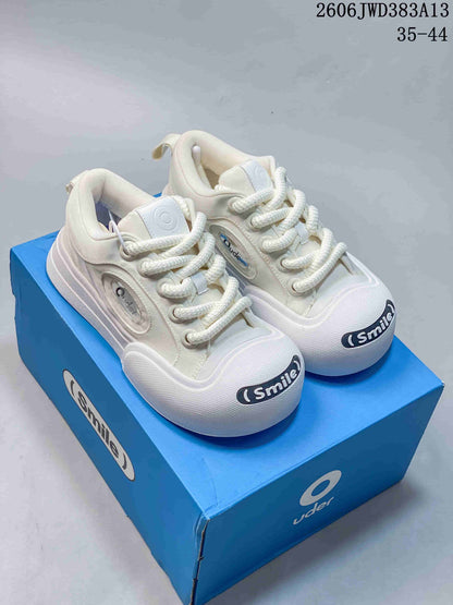 Ocai 002 Smile White Low-Top Lace-Up Sneakers