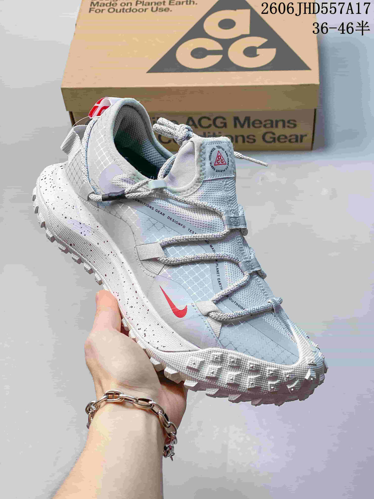 Nike ACG Mountain Fly Outdoor Sneakers