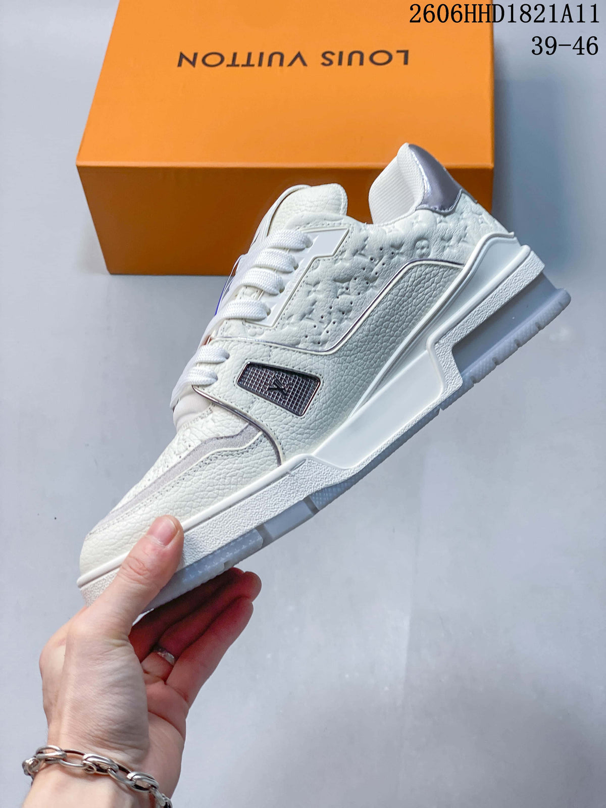 Louis Vuitton Trainer Low-Top Sneakers, White, 2606HHD1821A11