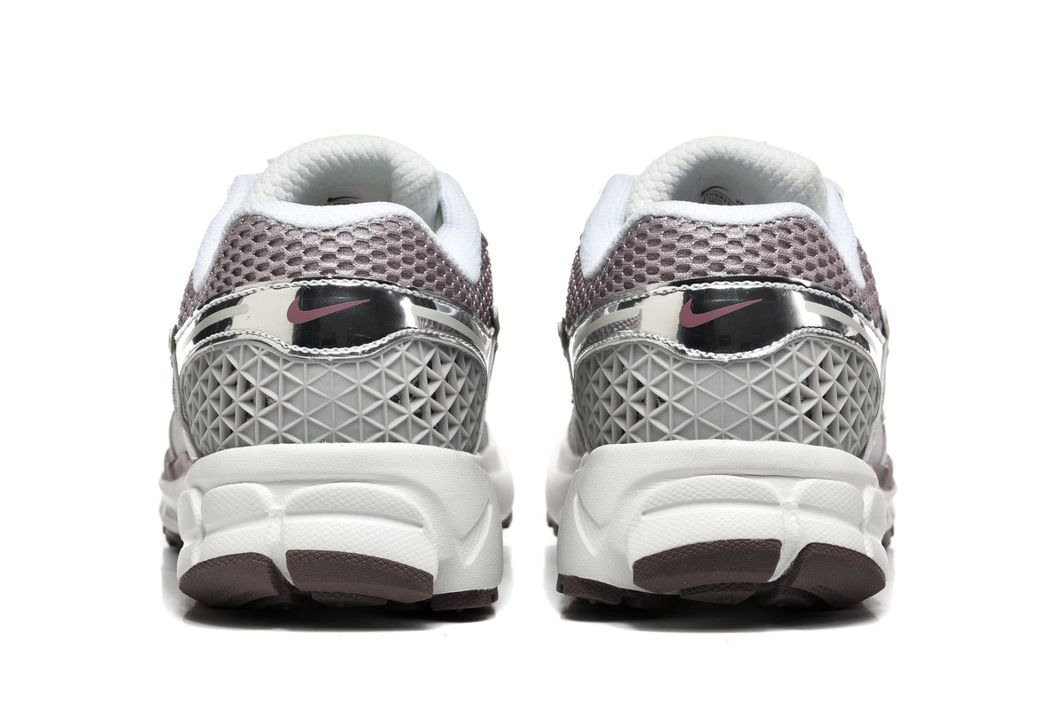 Nike Vomero 5 Sneakers in Silver and Mauve