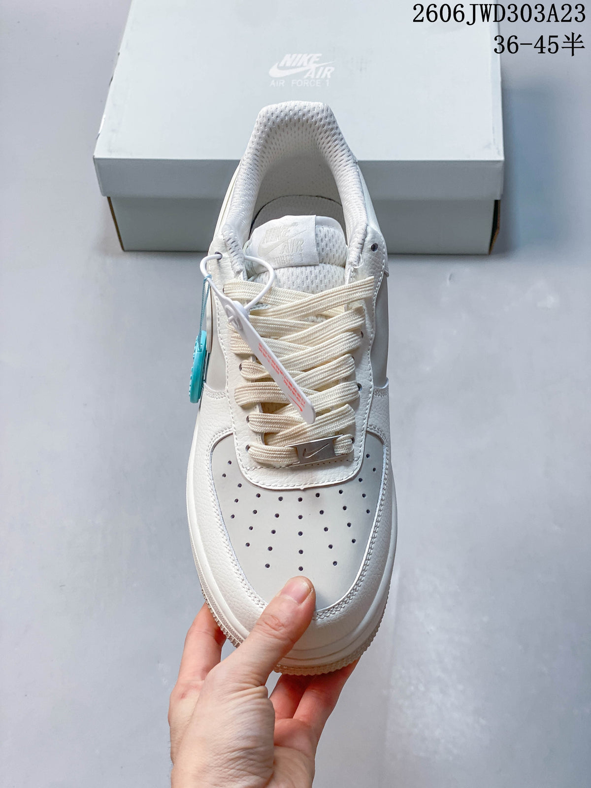 Nike Air Force 1 '07 Low White Sneakers