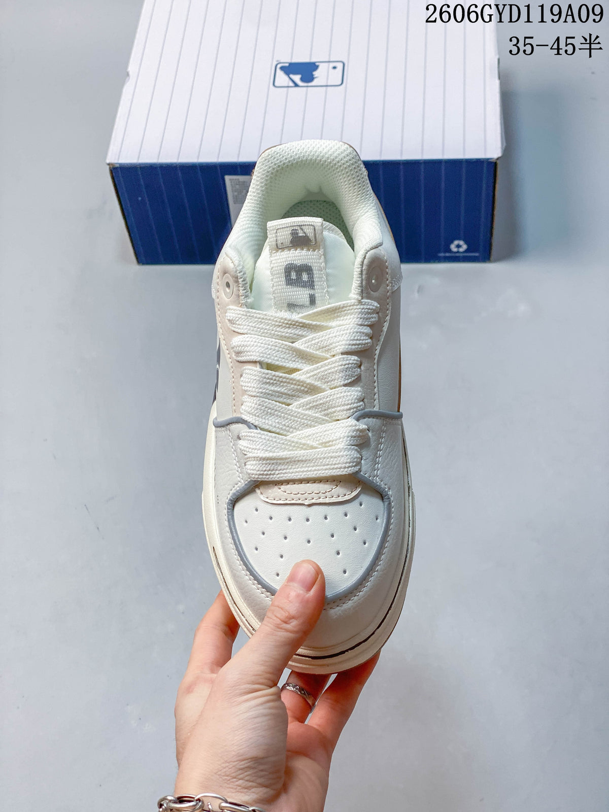 MLB Chunky Liner Low-Top Sneakers in White