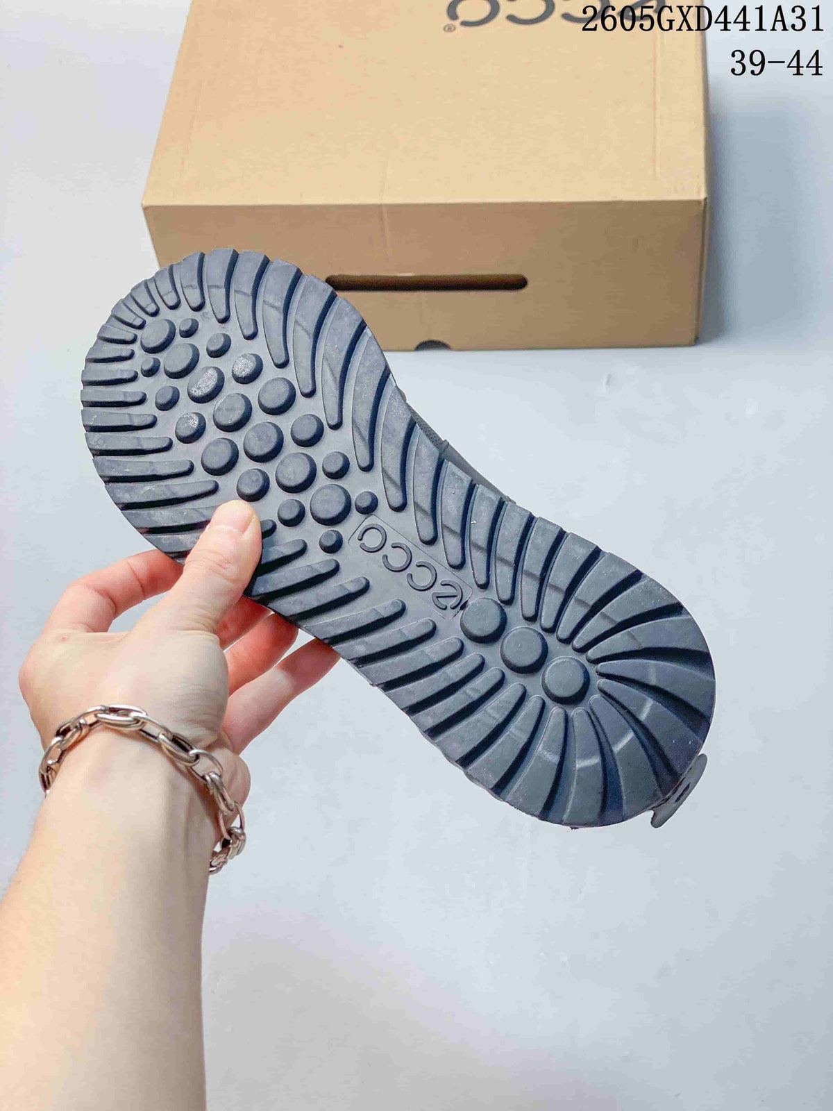 ECCO Casual Sneakers in Navy