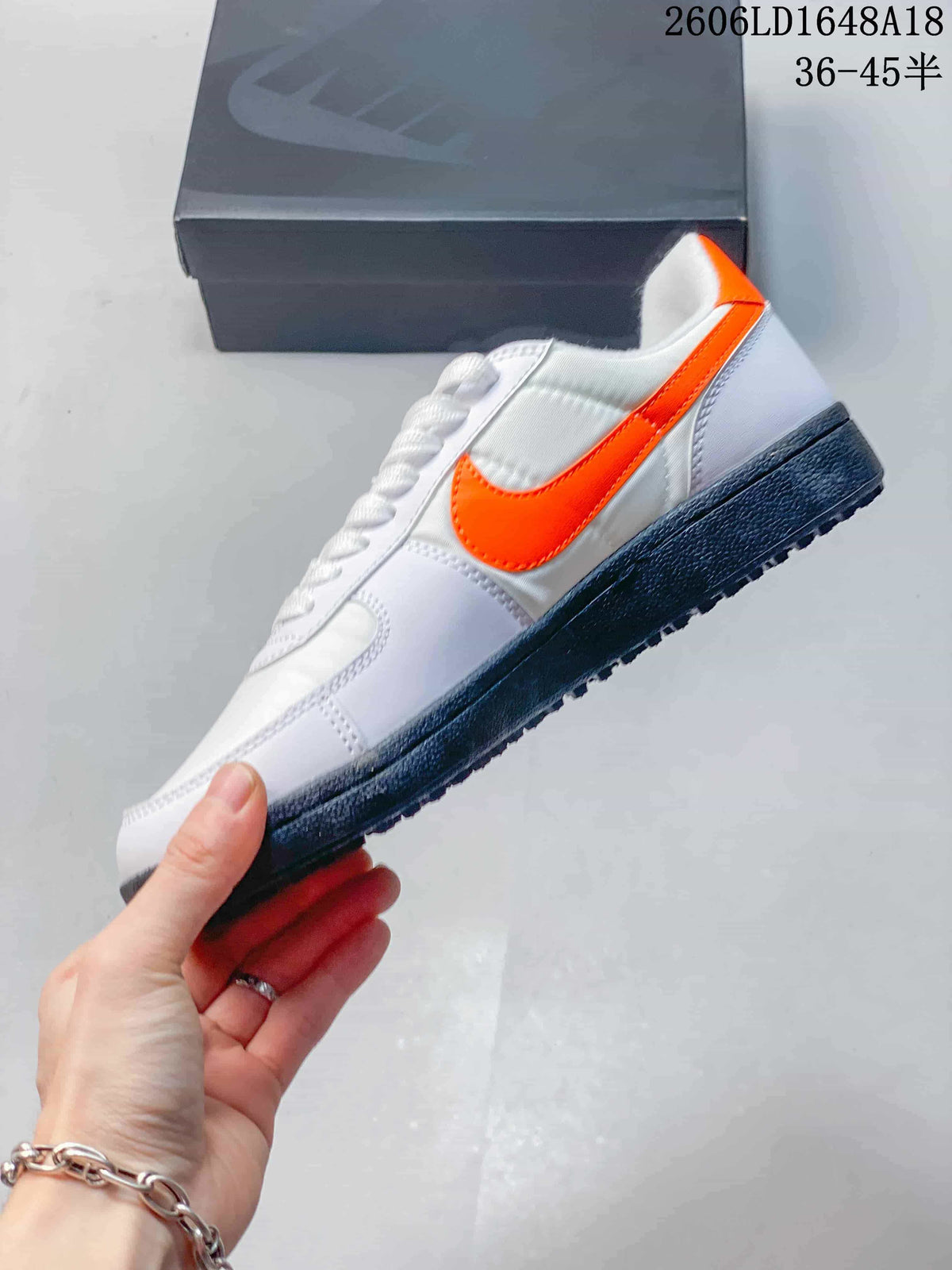 Nike Field General 82 SP Low-Top Sneakers White Orange