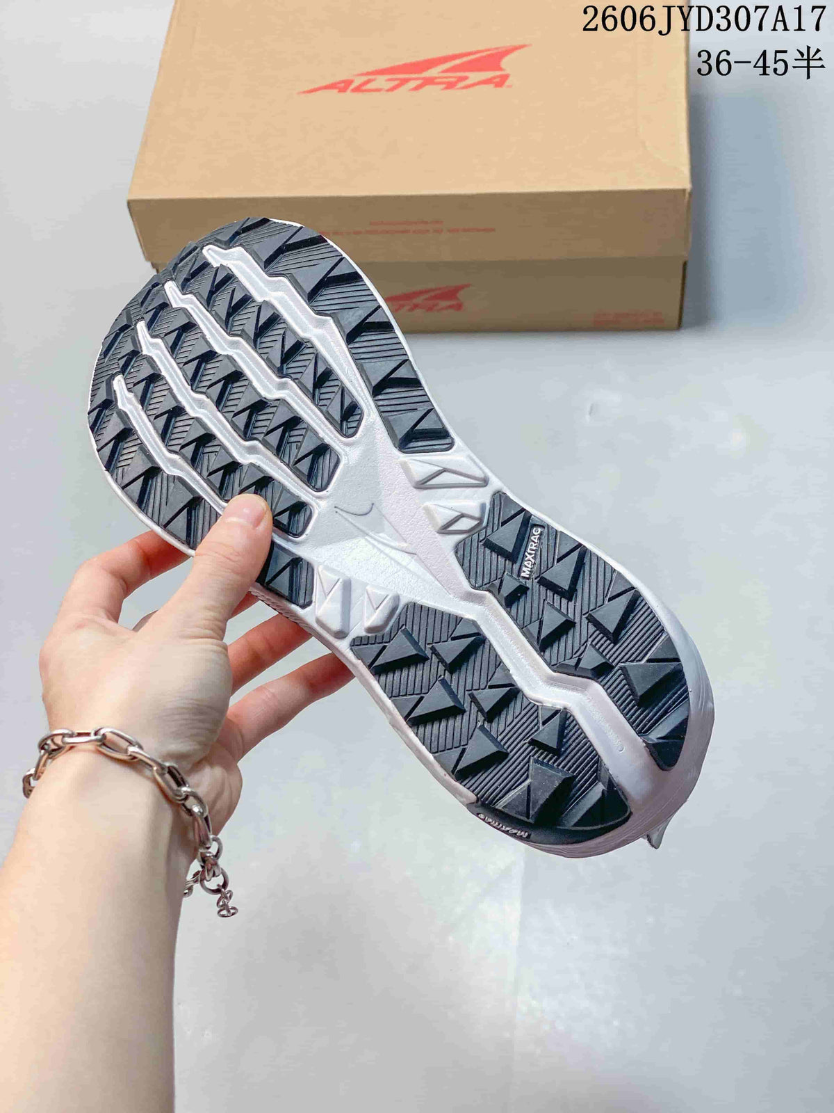 Altra Experience Wild 2 Men's Running Shoes Gray