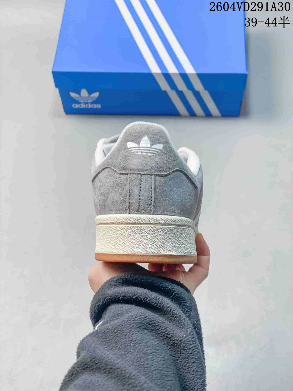 Adidas Campus 00s Low-Top Sneakers Grey White ID7028