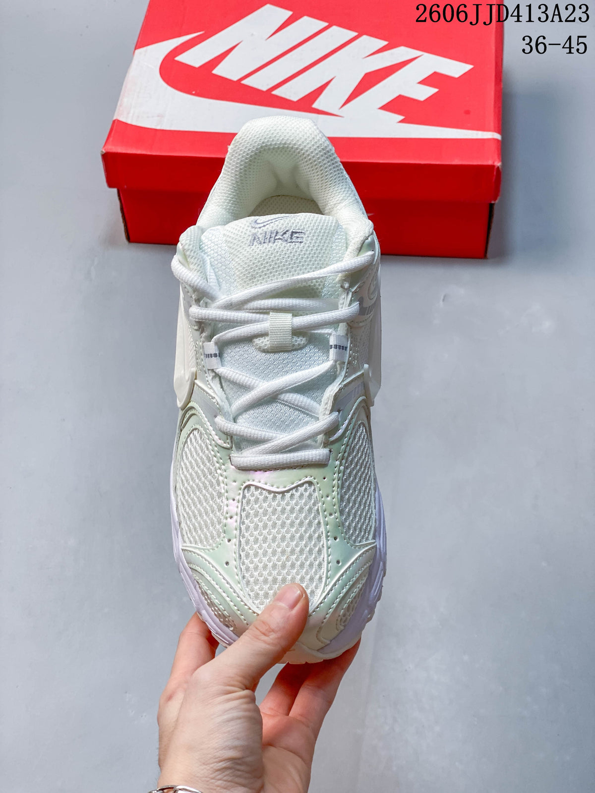 Nike Air Zoom Winflo 12 Running Shoes, White
