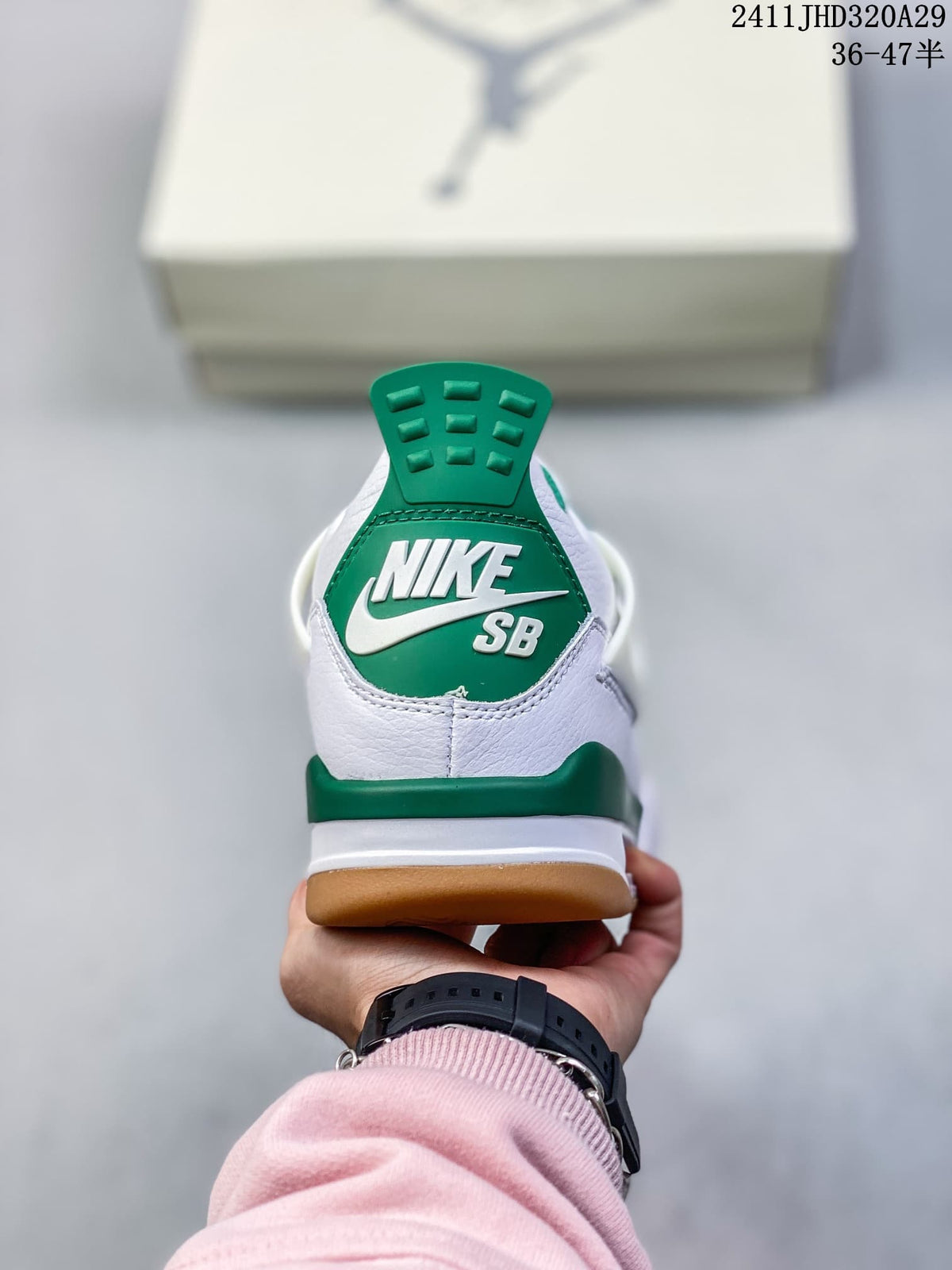 Jordan 4 Retro Sneakers White Green Gum
