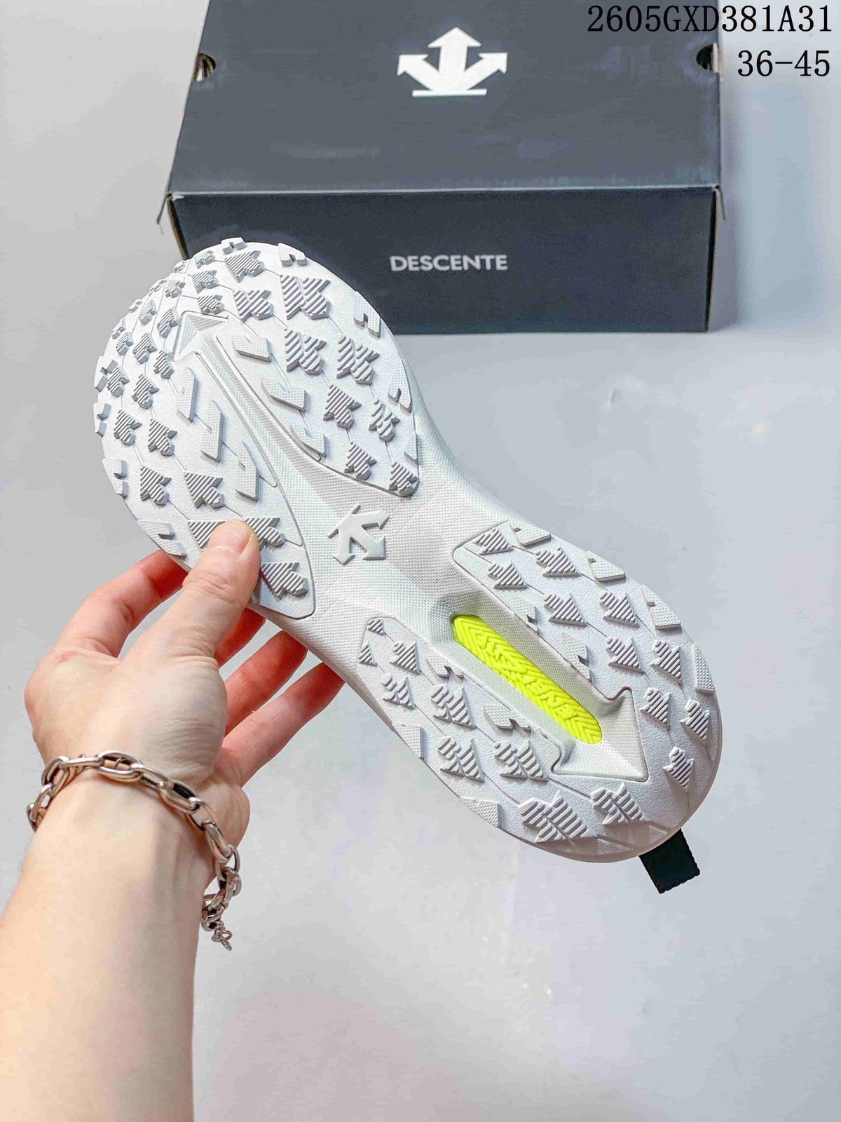 Descente Lavitate 3.0 Air Wire Trail Sneakers, White