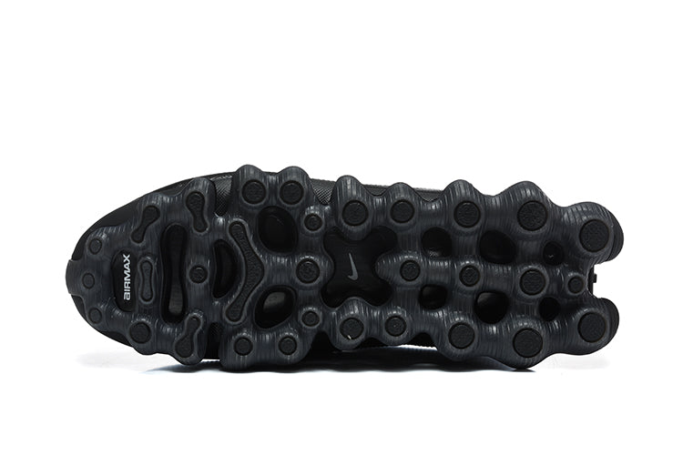 Nike Air Max Black Low-Top Sneakers