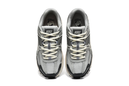 Nike Zoom Vomero 5 Sneakers in Grey and White