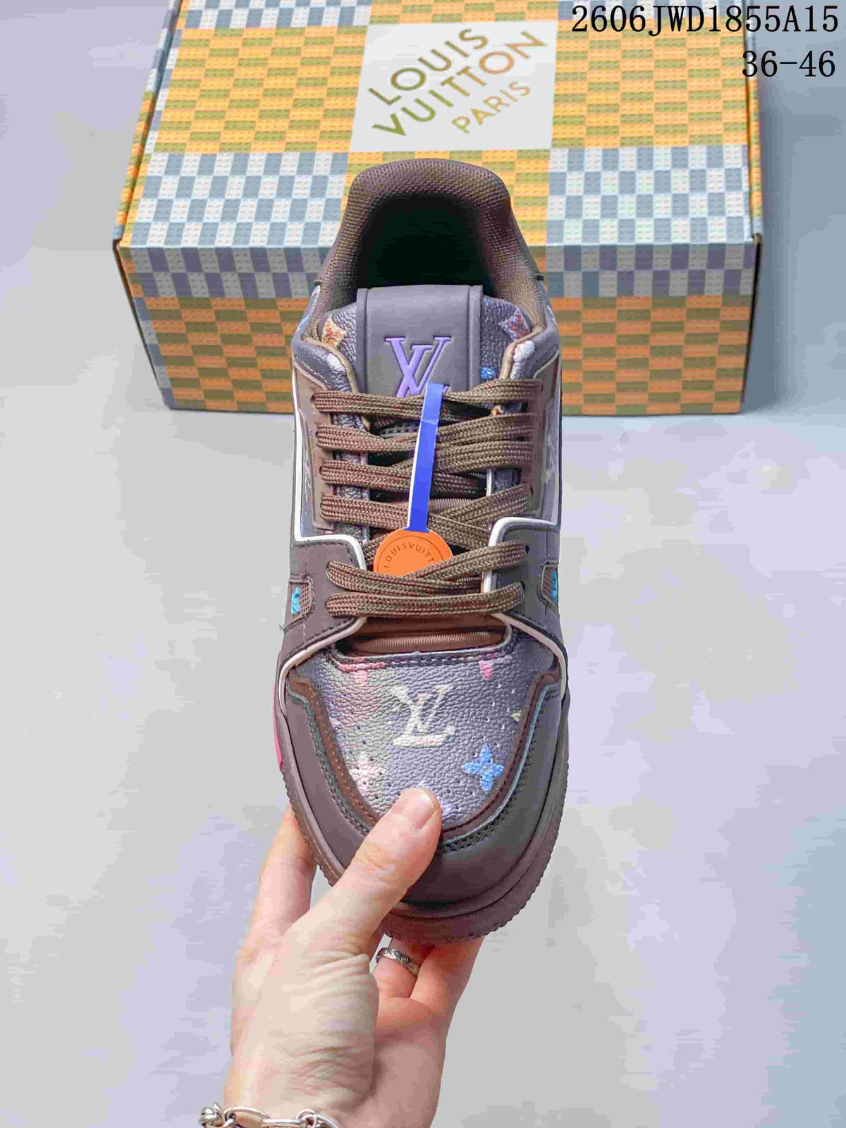 Louis Vuitton Trainer Low Sneakers in Taupe Multicolor TWD1855A15