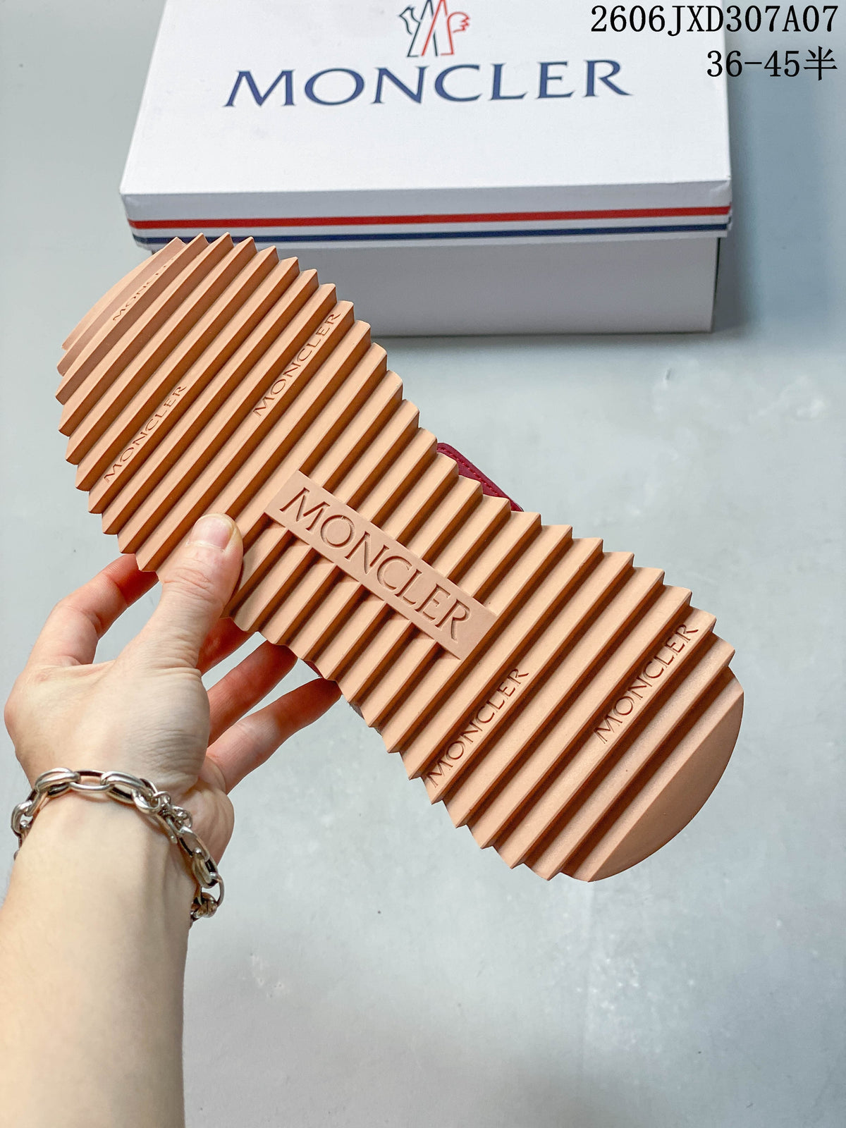 Moncler Trailgrip Sneakers in Rose Pink