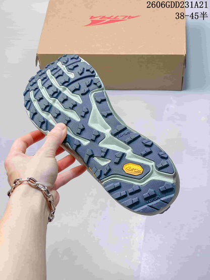 Altra Timp 5 GTX Trail Running Shoes – Gray