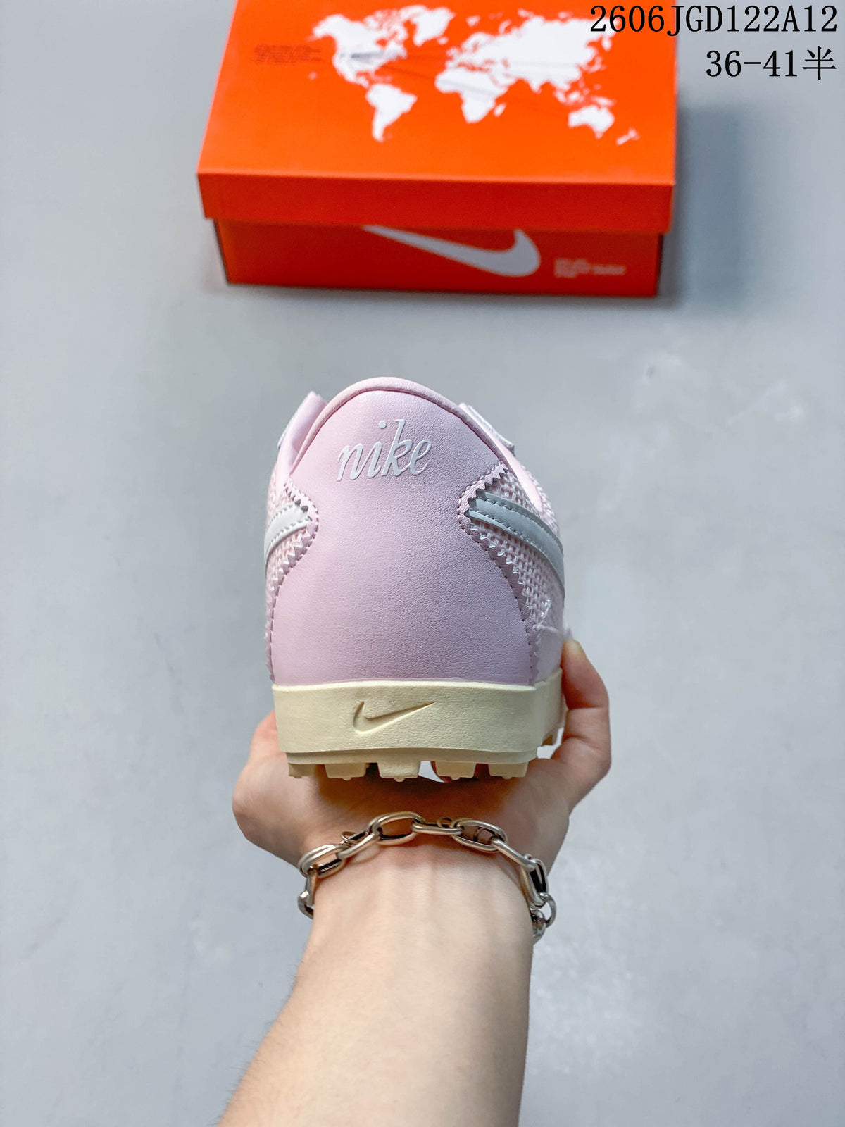 Nike Astro Grabber Women's Pink Casual Sneakers 06JGD122A12