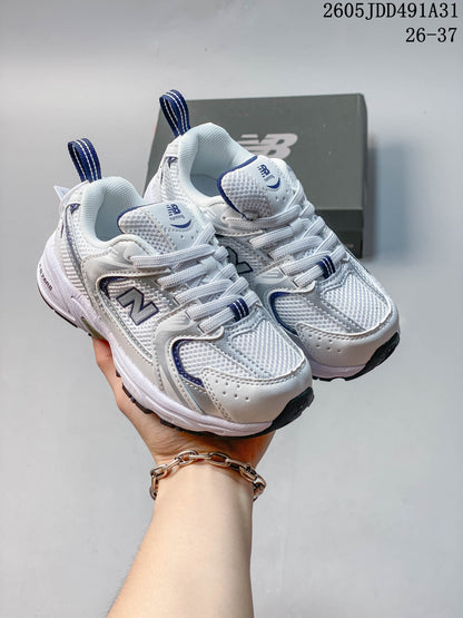 New Balance 530 Kids' Sneakers in White and Navy