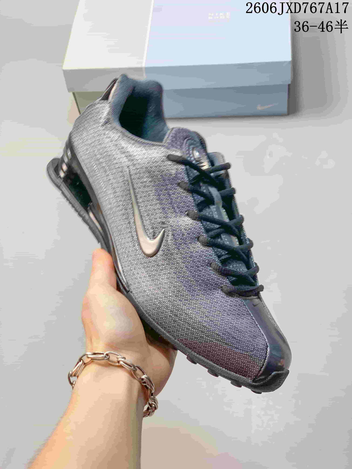 Nike Shox TL Low-Top Sneakers in Gray