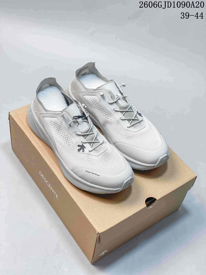 Descente Lavitate 3.0 Wire Low-Top Running Shoes, White