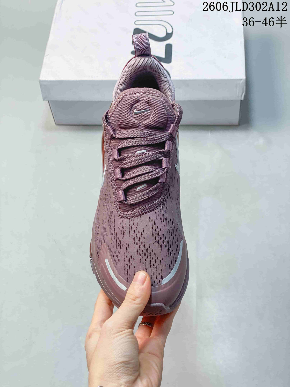 Nike Air Max 270 Flyknit Sneakers in Mauve