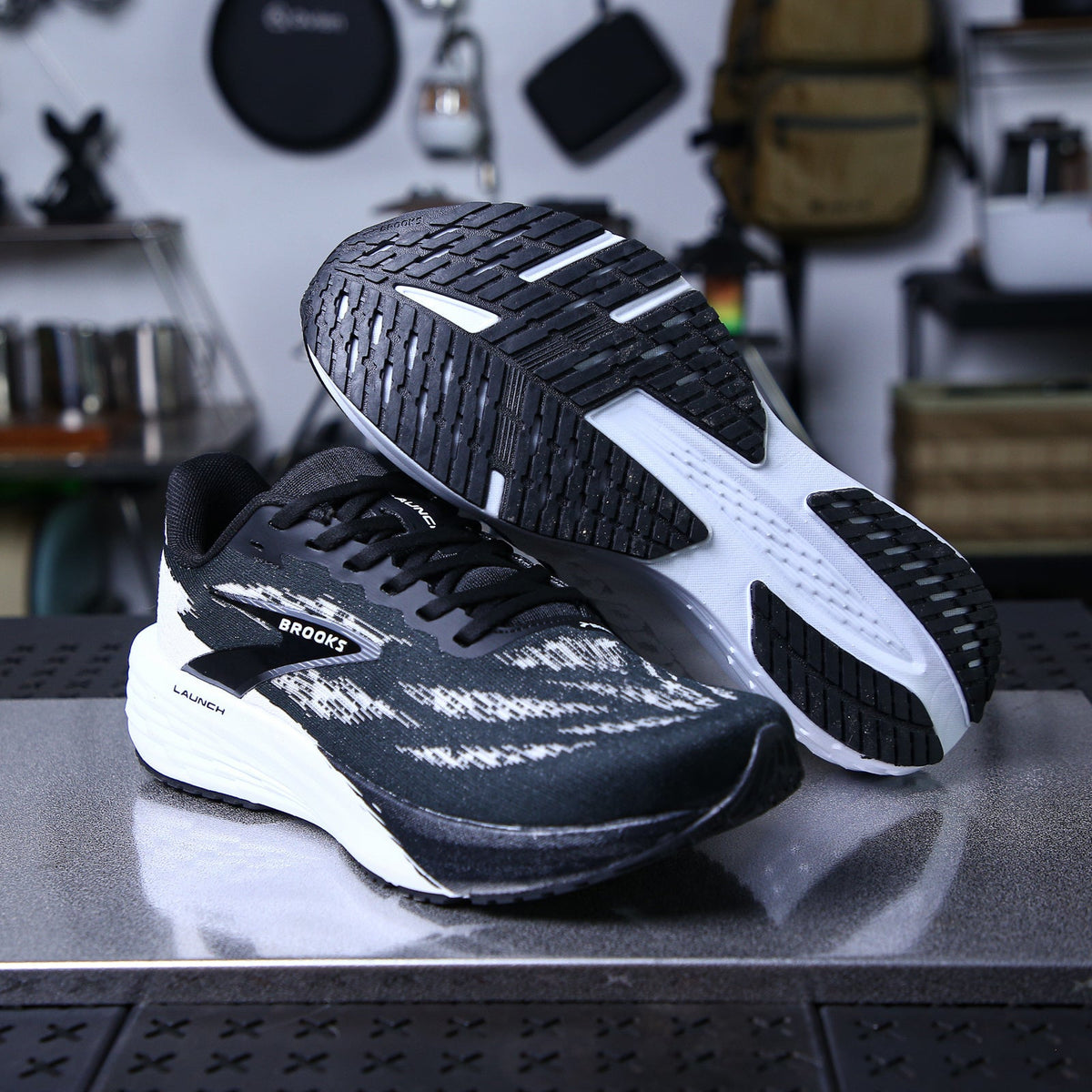Brooks Launch 11 Running Shoes