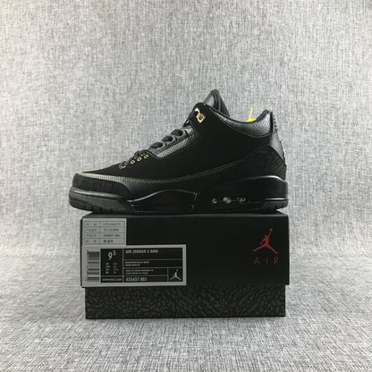 Sneaker displayed on a box with a label showing size EU 43 and model Air Jordan 3 BHM
