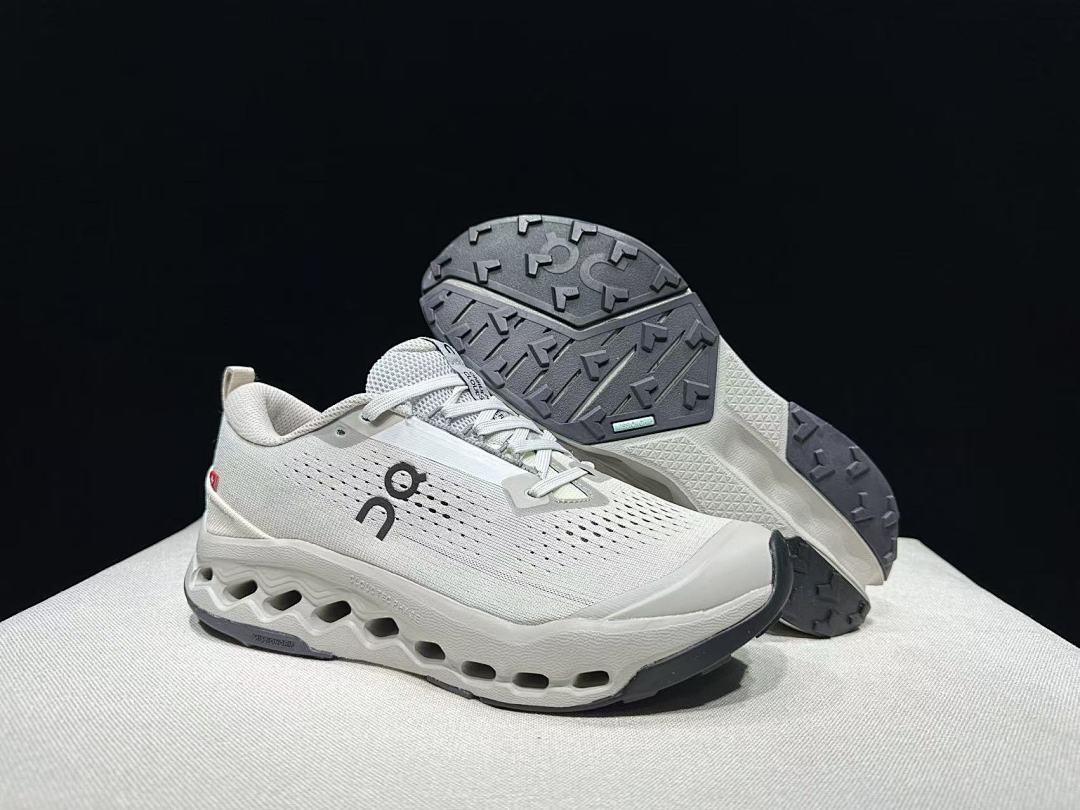 On Cloudsurfer Trail 2 Shoes in Gray and White