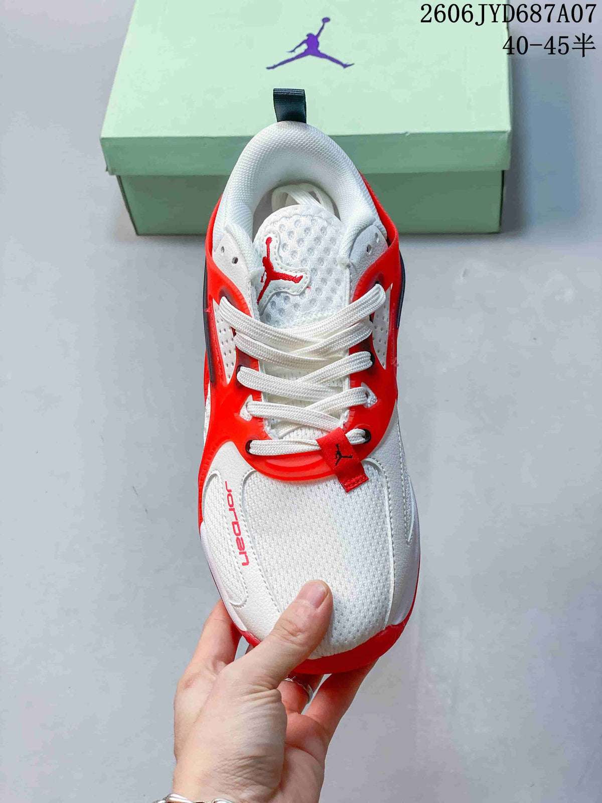 Jordan Heir PF Basketball Shoes White and Red FZ2471