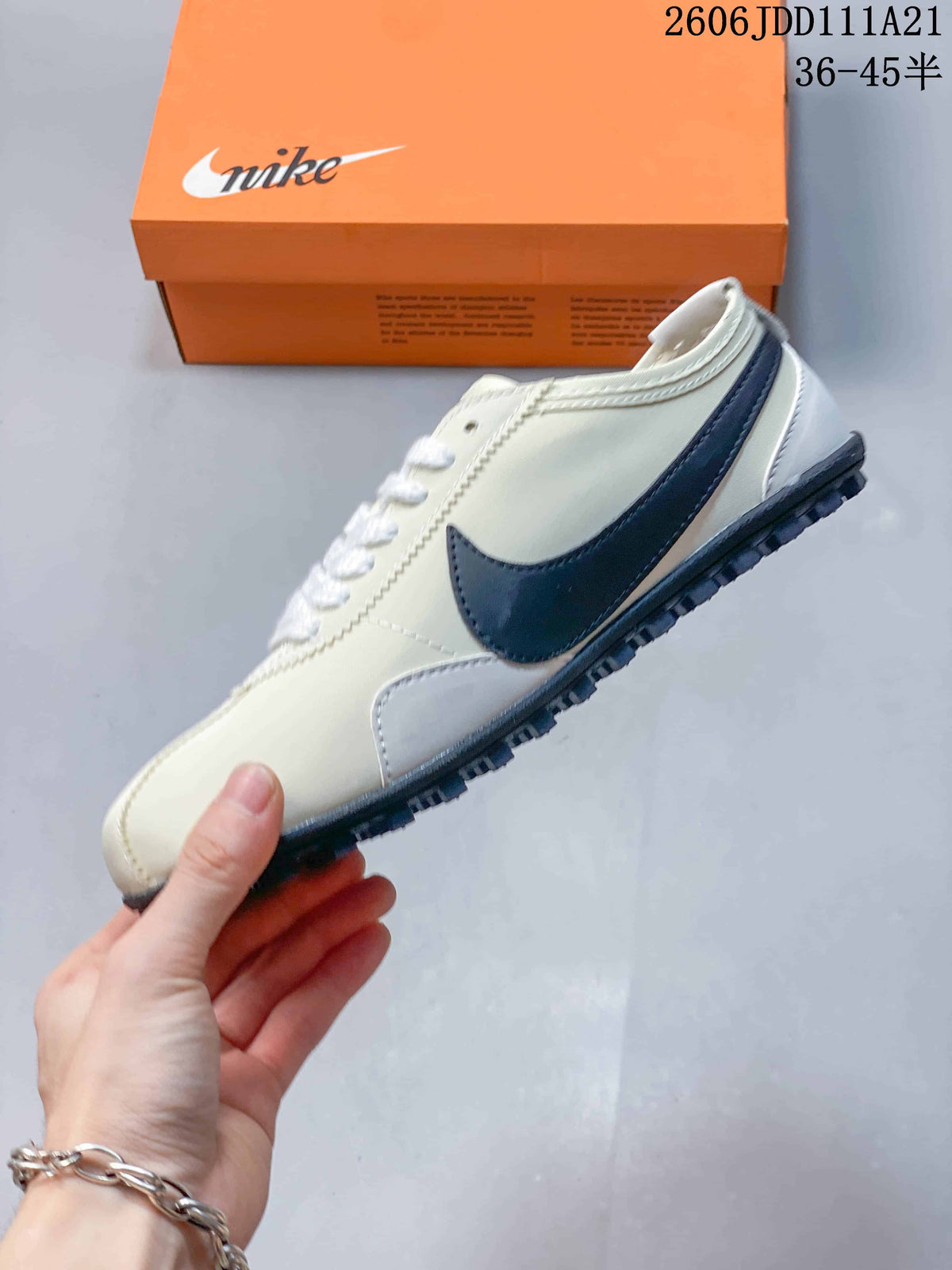 Nike Moon Shoe OG Summit Low-Top Sneakers IW0955-100