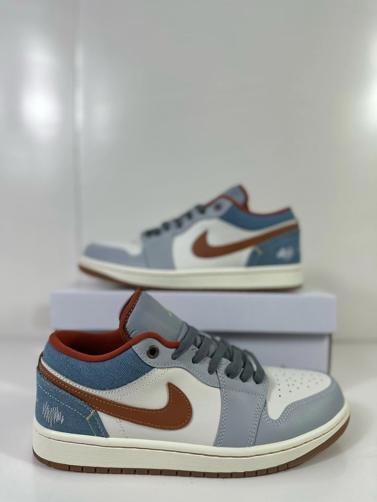 Close view of the Air Jordan 1 Low sneakers and their contrasting colors
