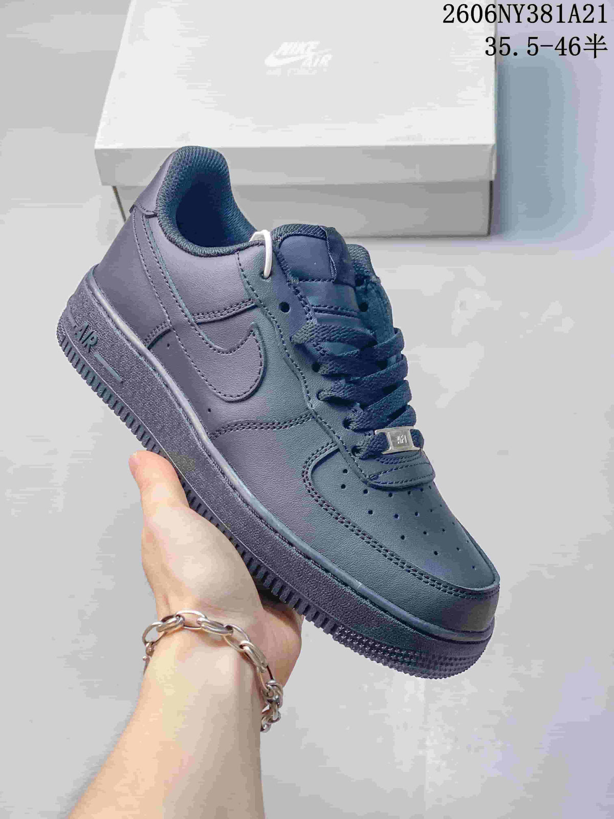 Nike Air Force 1 '07 LV8 Low-Top Sneakers IV3222-400