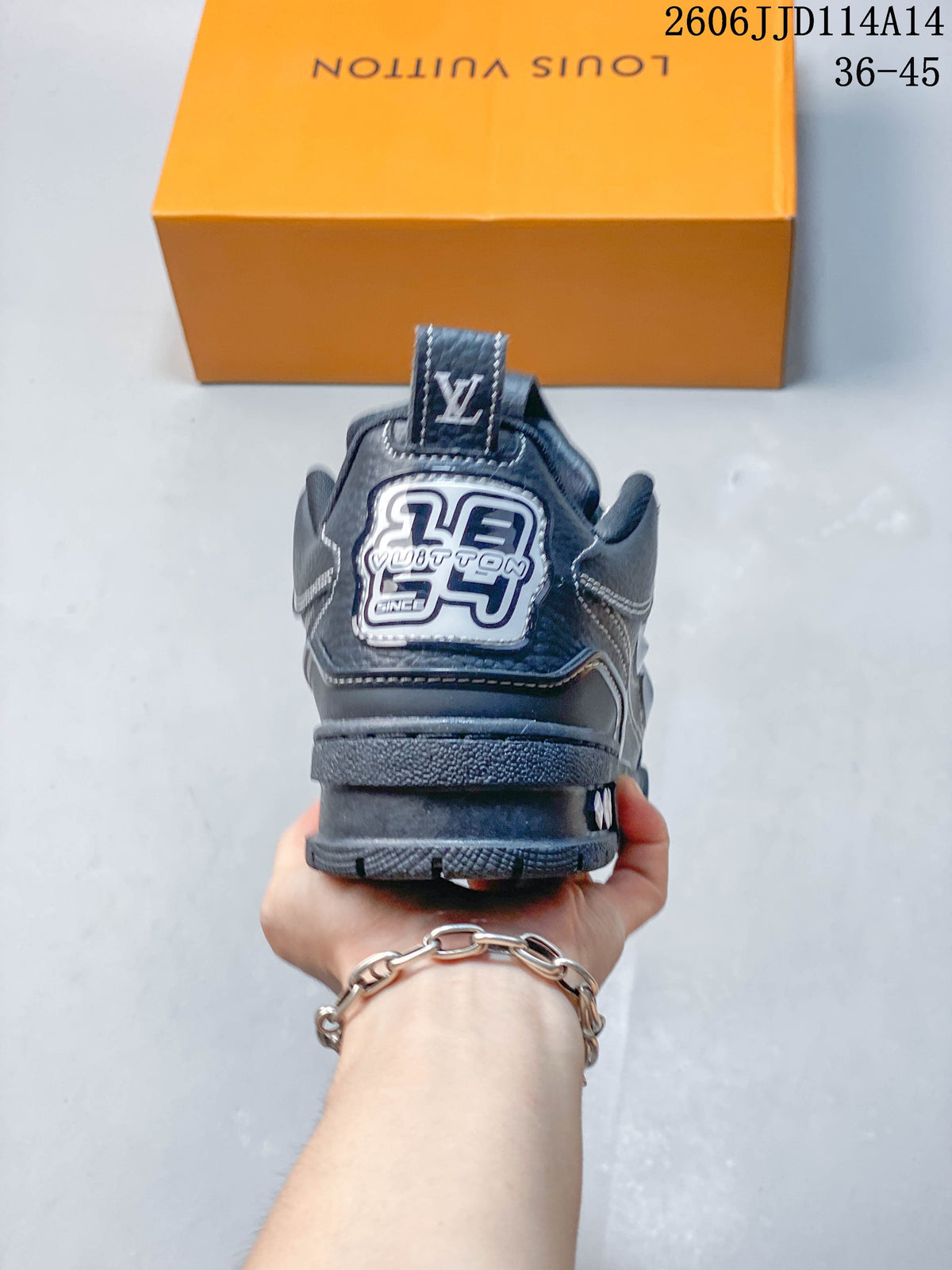 Louis Vuitton Trainer Low-Top Sneakers in Charcoal