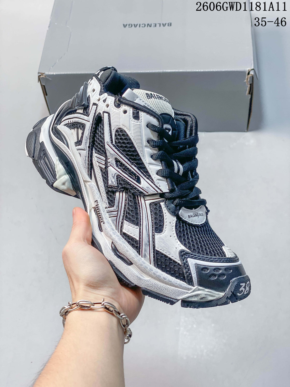Balenciaga Runner Gradient Low-Top Sneakers, White and Navy