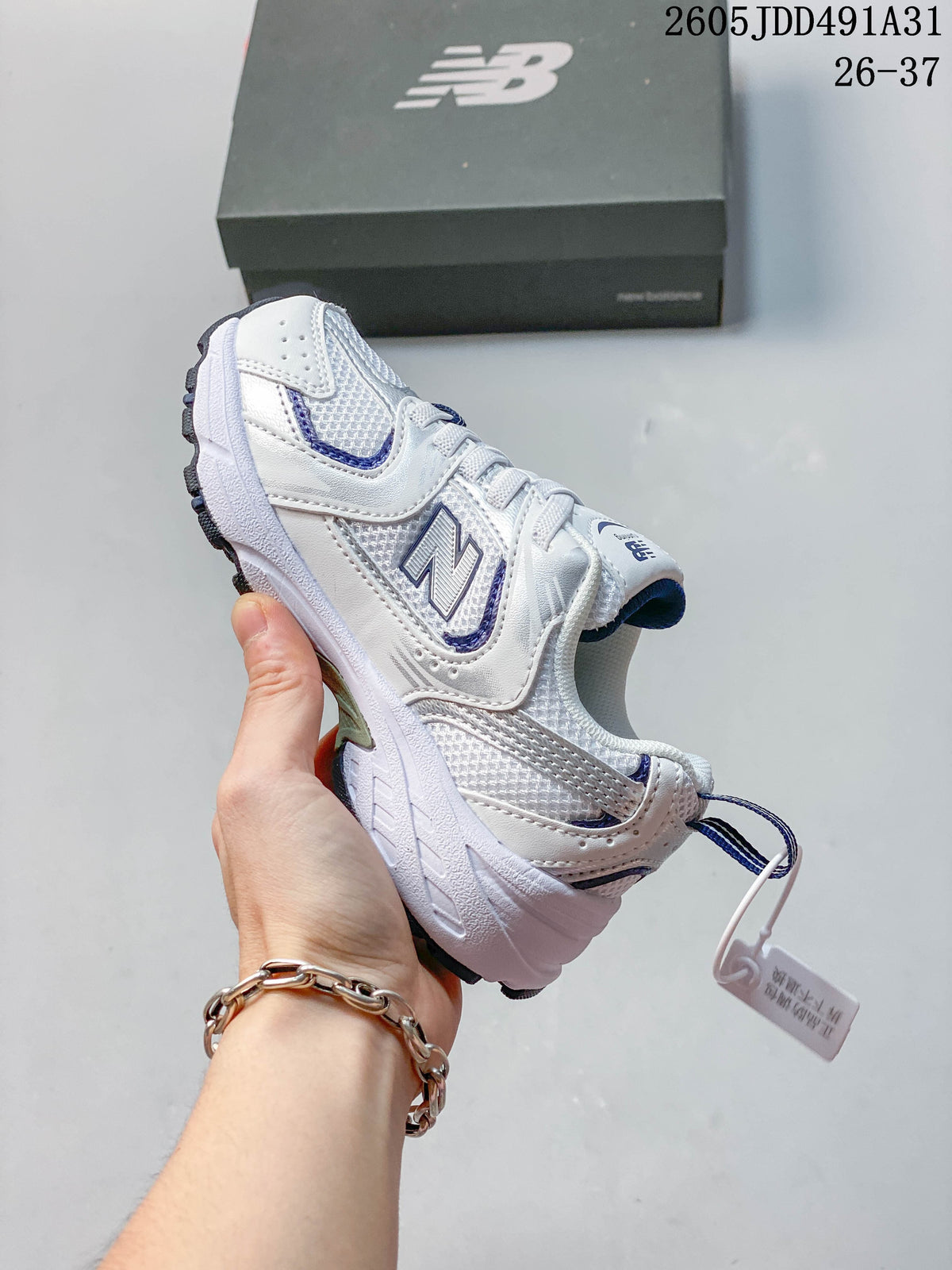 New Balance 530 Kids' Sneakers in White and Navy