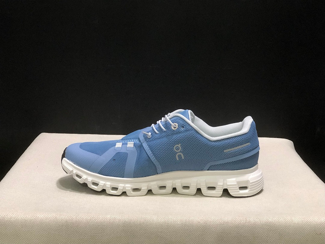 On Cloud 6 Sneakers in Light Blue