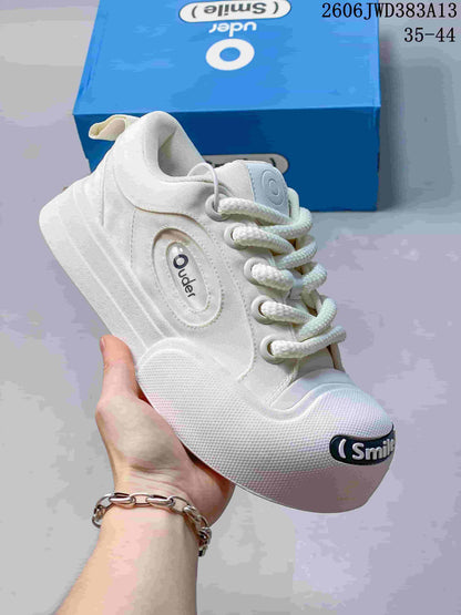 Ocai 002 Smile White Low-Top Lace-Up Sneakers