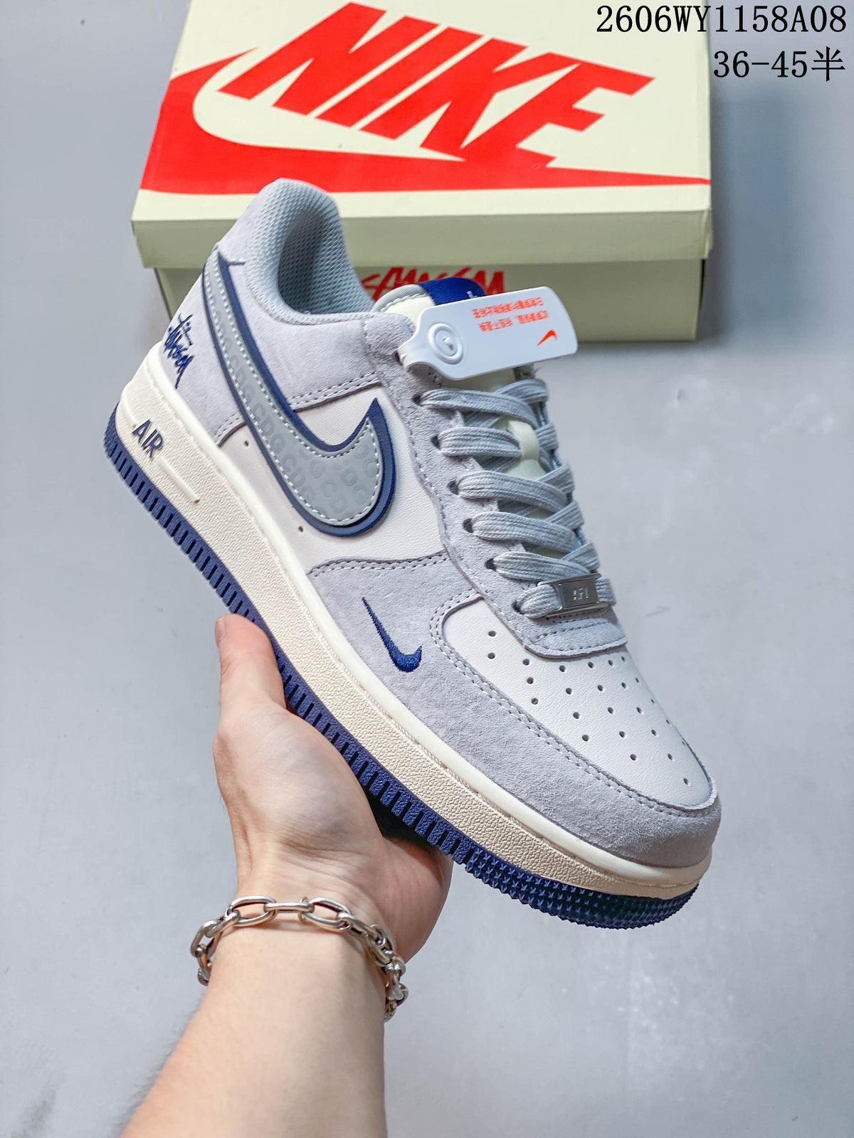 Nike Air Force 1 ’07 Low Stüssy Nebula Grey Sneakers