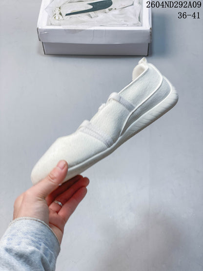 Puma Speedcat Ballet Sneakers in Cream and Navy