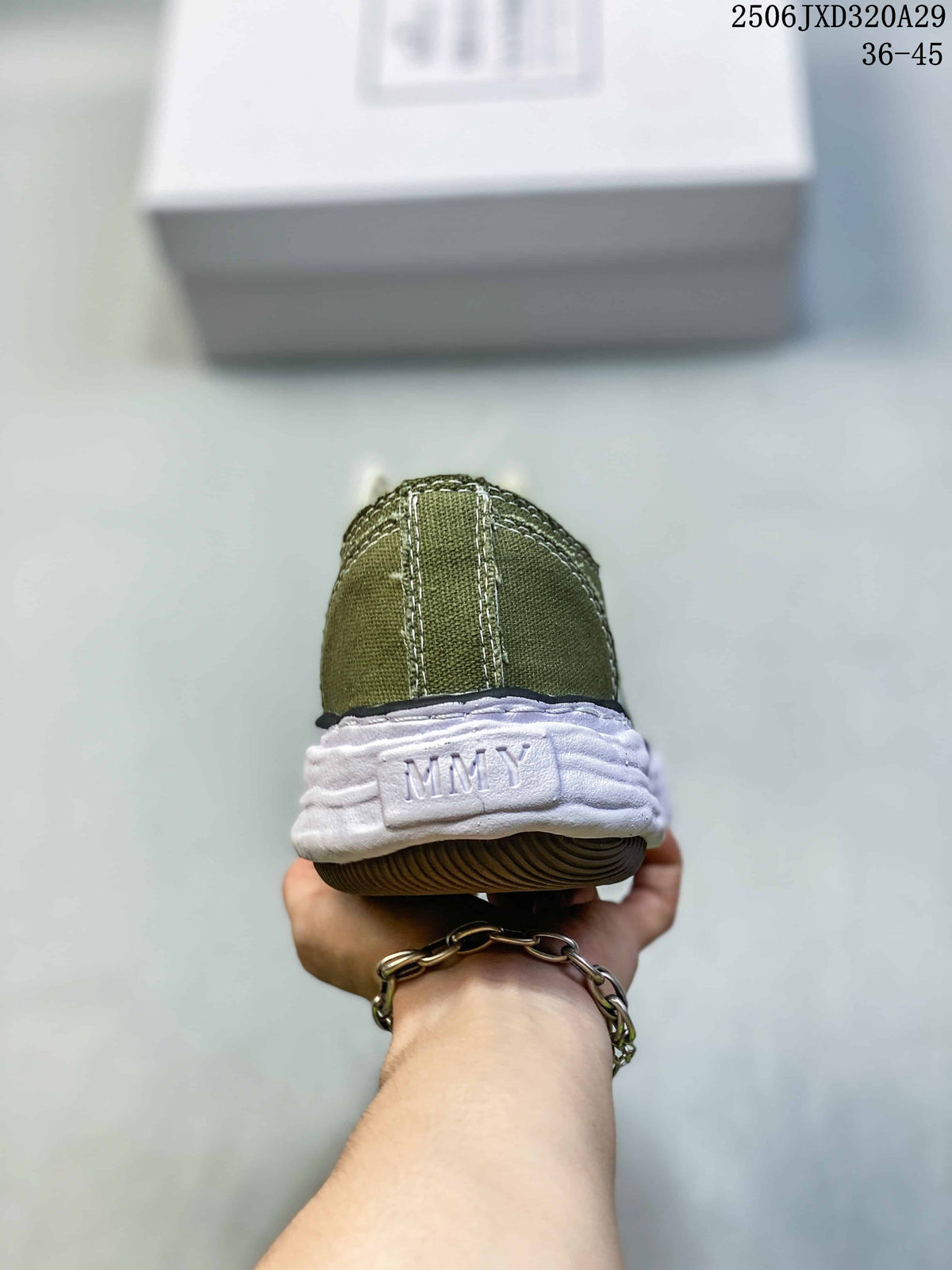Maison MIHARA YASUHIRO Blakey Low-Top Sneakers, Olive