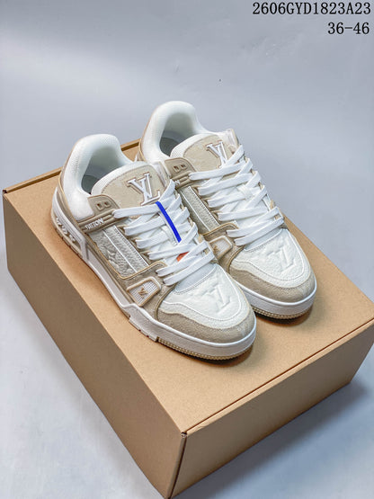 Louis Vuitton Trainer Low Sneakers in White and Beige