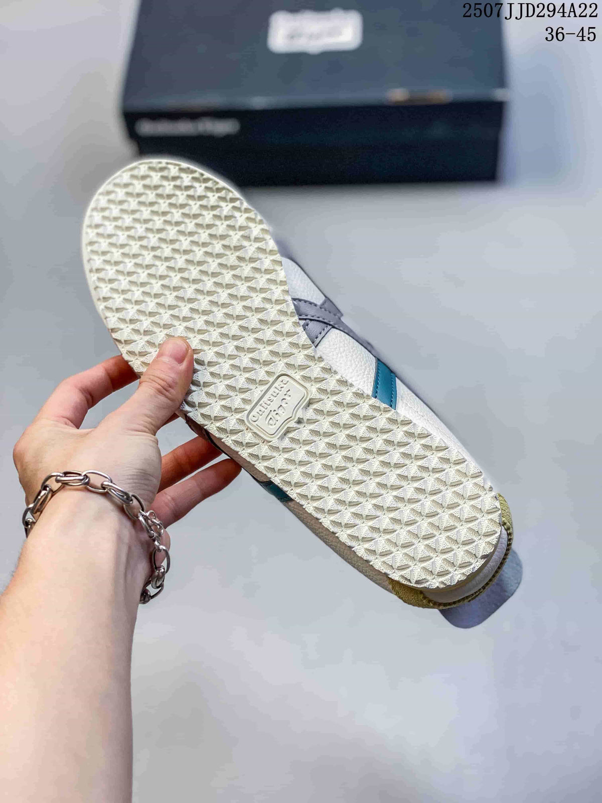 Onitsuka Tiger Mexico 66 Deluxe Sneakers in Cream and Teal