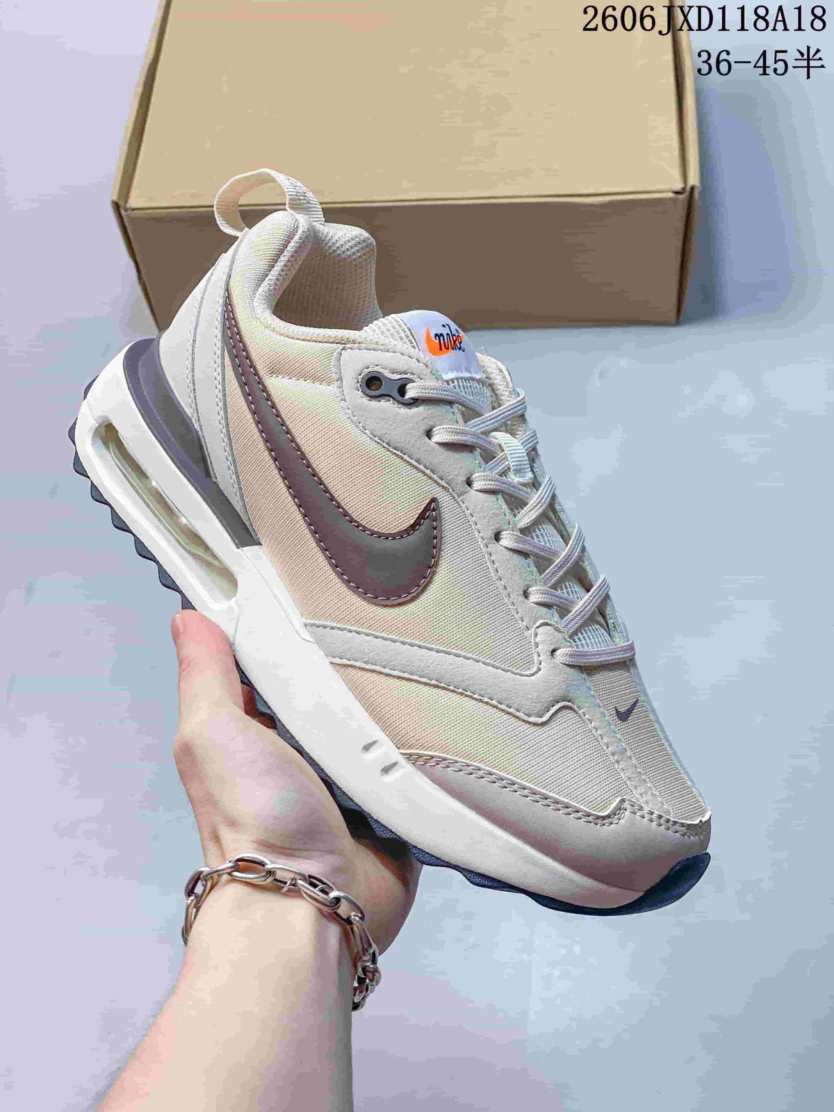Nike Air Max Dawn Low-Top Sneakers, Multicolor