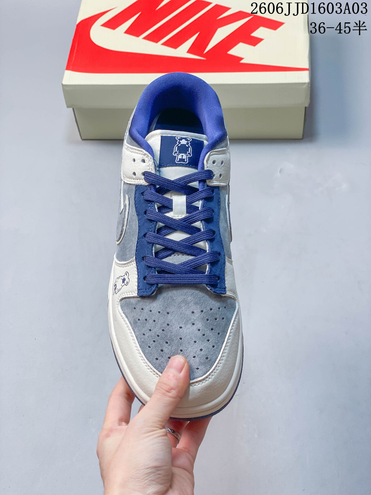 Nike SB Dunk Low Blue Grey Low-Top Sneakers