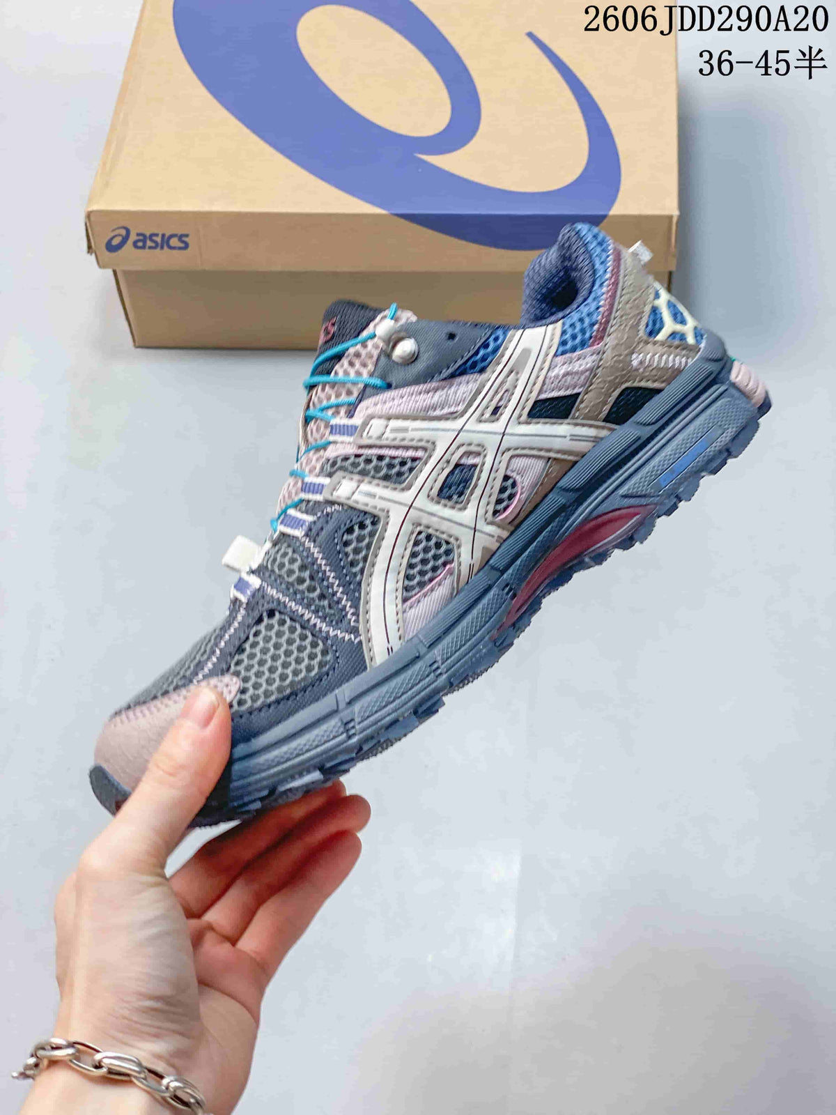 ASICS Gel-Kahana 8 Trail Running Shoes Gray Pink