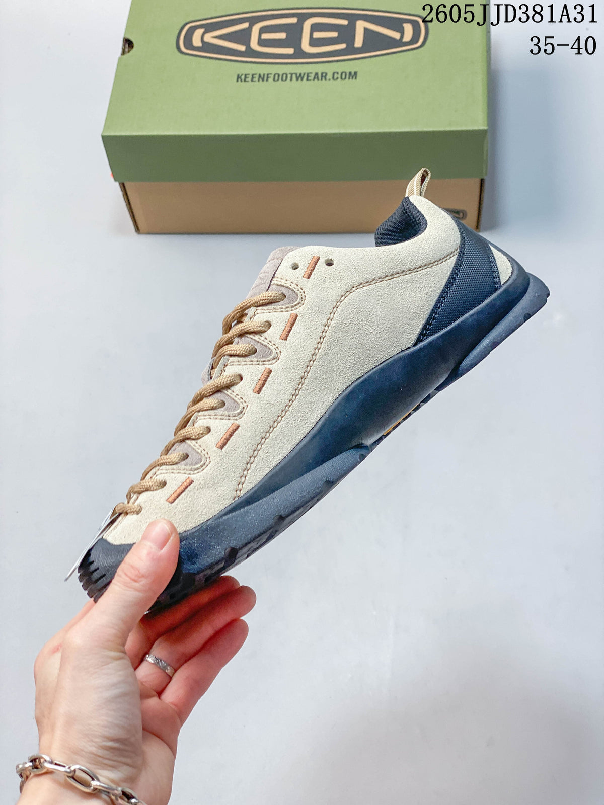 KEEN Jasper Low-Top Sneakers in Beige and Navy