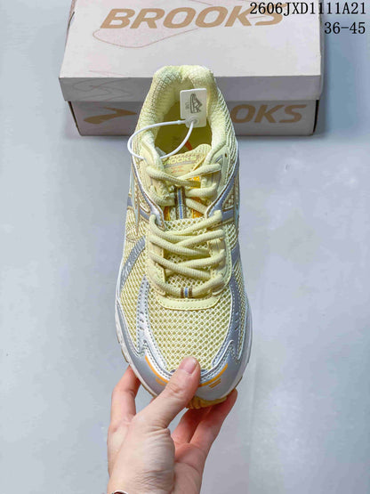 Brooks Adrenaline GTS 10 Running Sneakers – Yellow and Silver