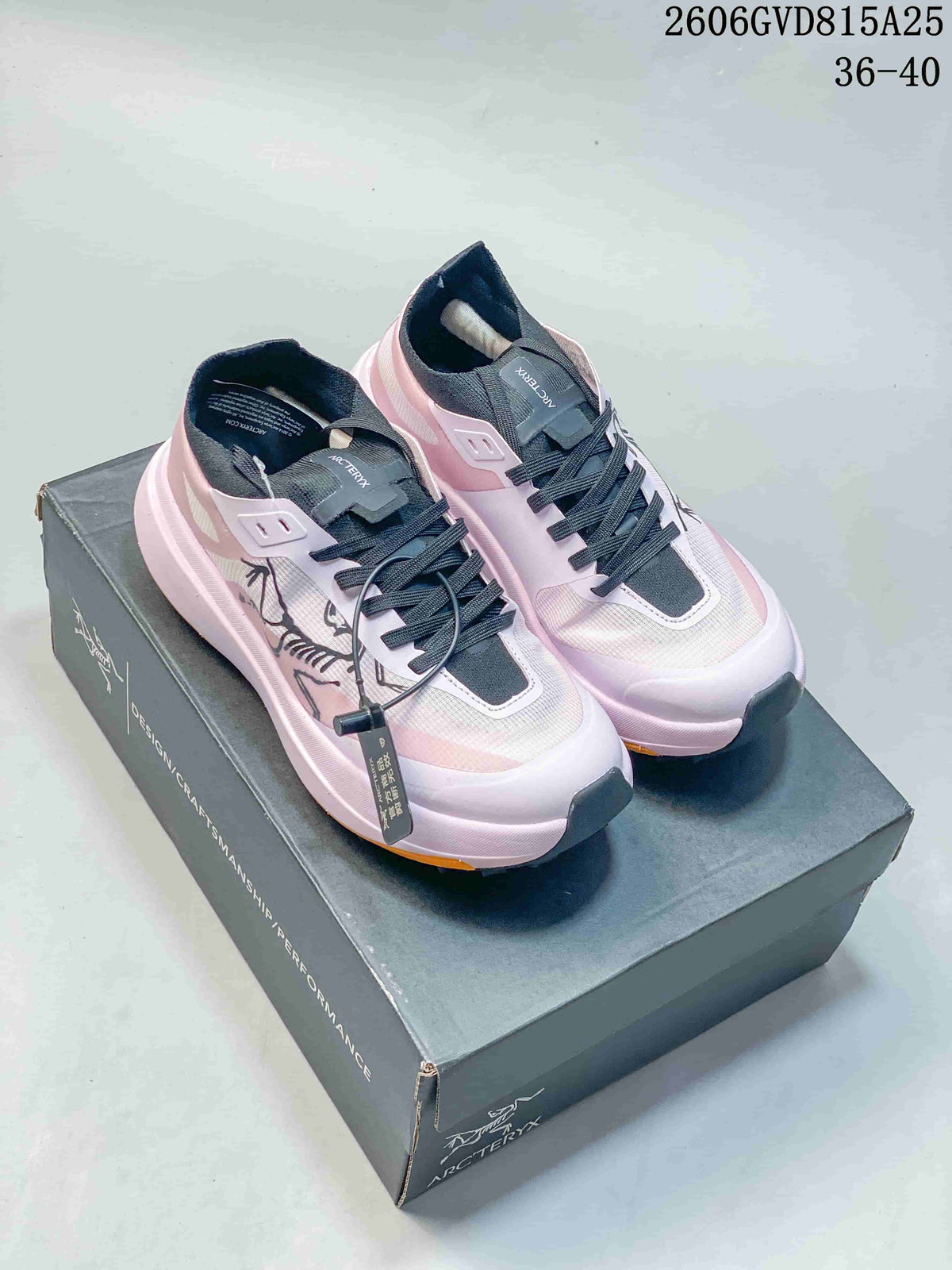 Arc'teryx KNORVAN SY Low-Top Trail Running Shoes