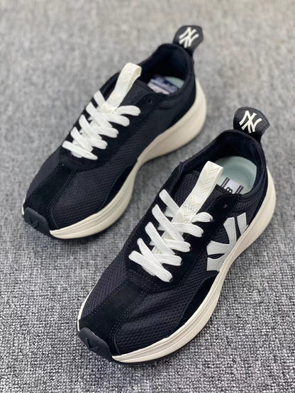 MLB Chunky Low-Top Sneakers in White