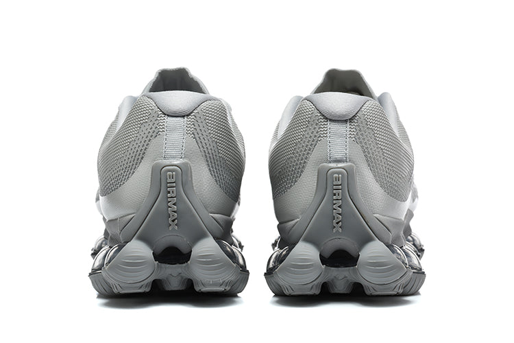 Nike Air Max Sneaker in Grey