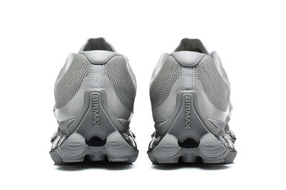 Nike Air Max Sneaker in Grey